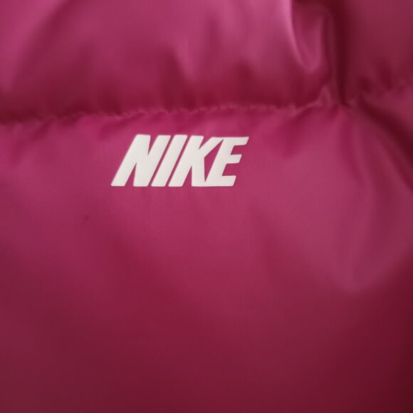 NIKE Youth Two-Tone Red Down Puffer Jacket with Removable Hood Size M - Picture 3 of 14